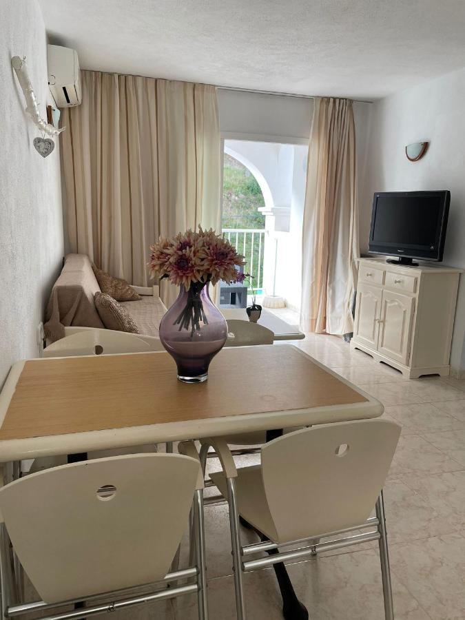 Apartamentos Torres Cardona Кала-Лонга Экстерьер фото